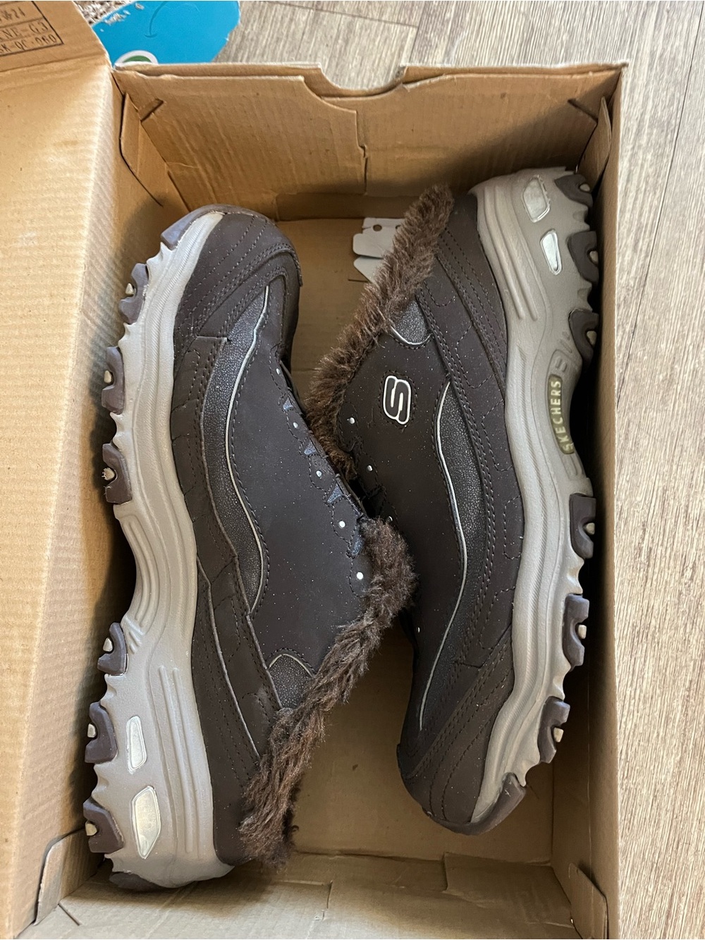 Skechers womens Dark Brown Fur-Lined Trail Boots